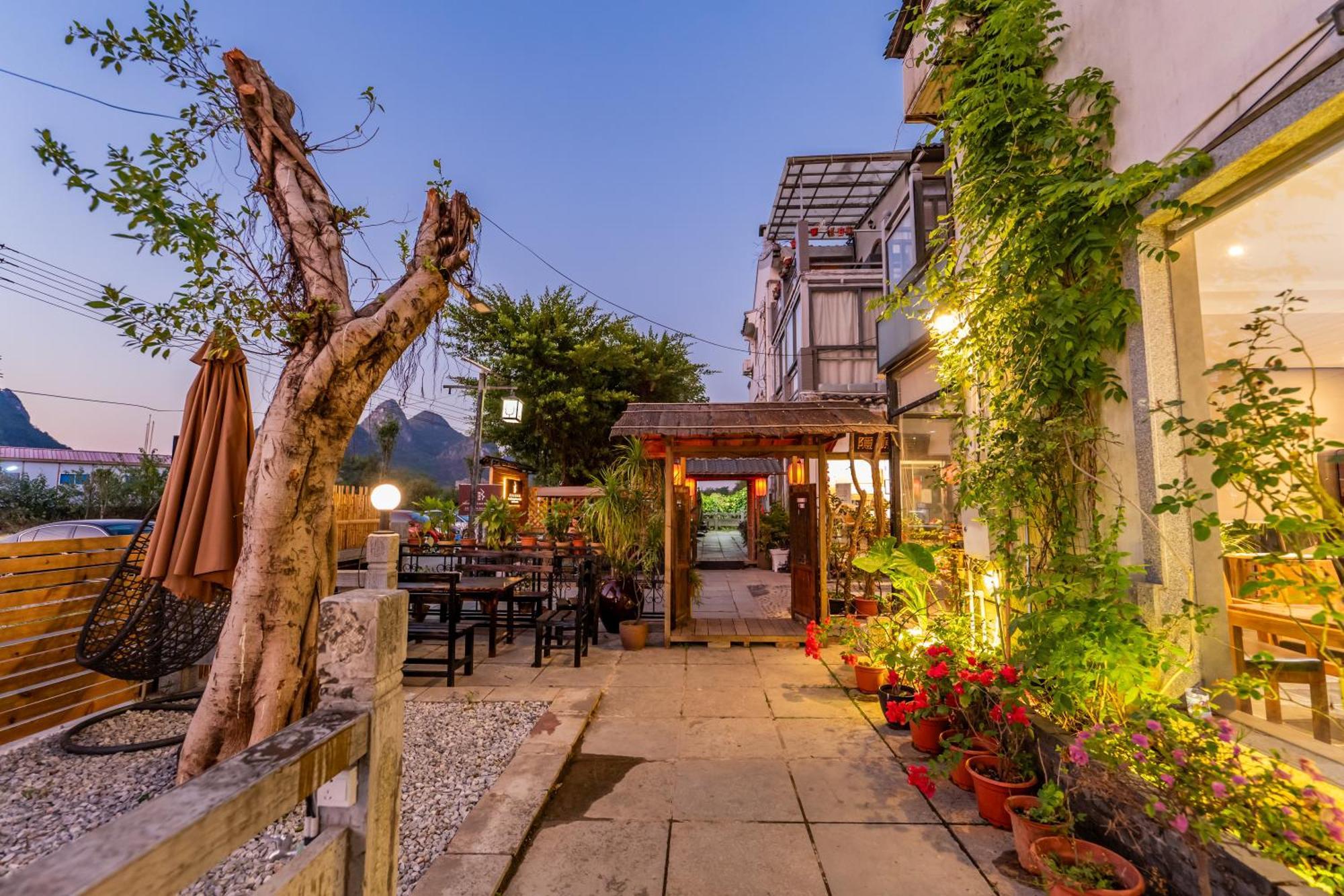 Secret Courtyard Resort Hotel Guilin Exterior photo